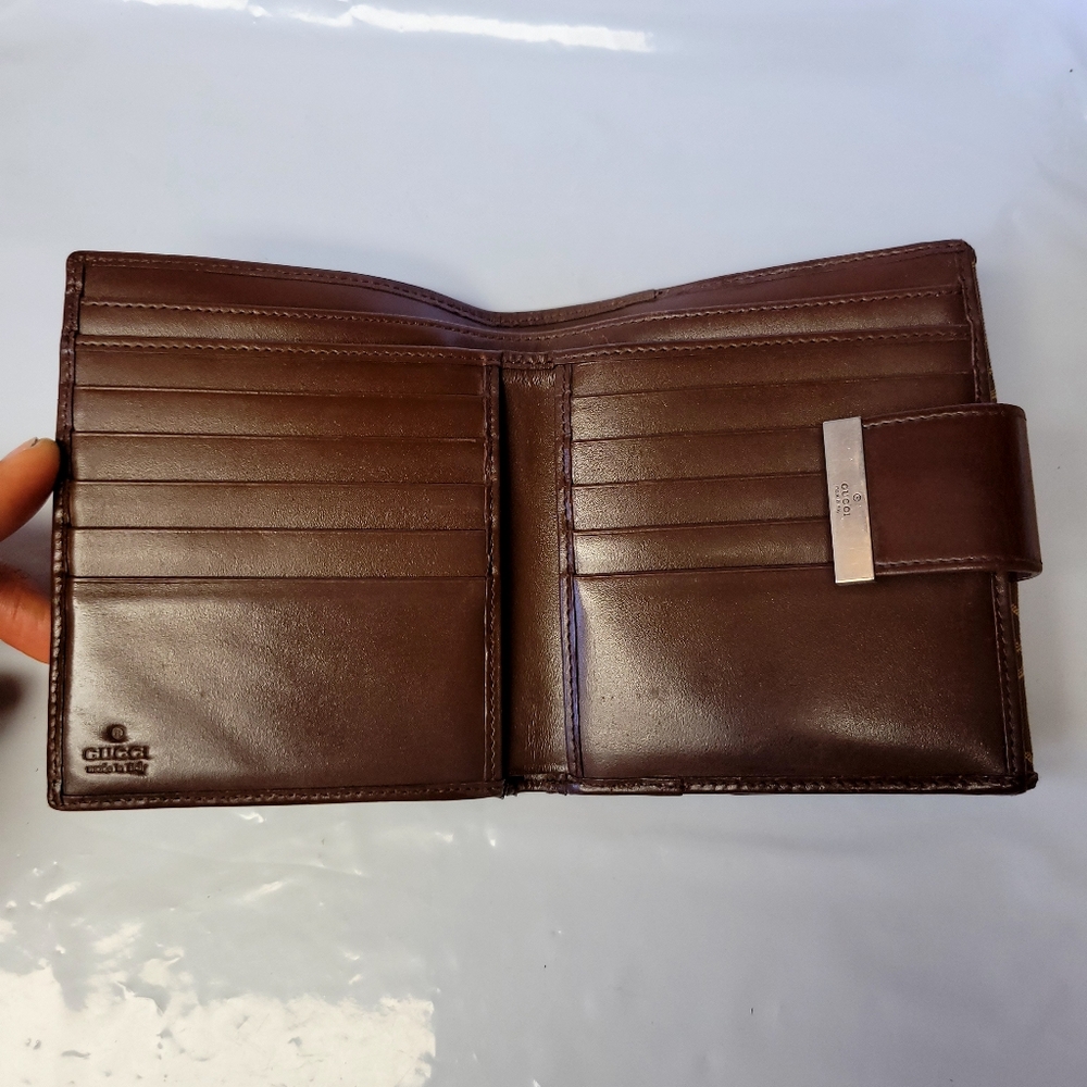 Gucci Gg Canvas Canvas Compact Wallet - image 3